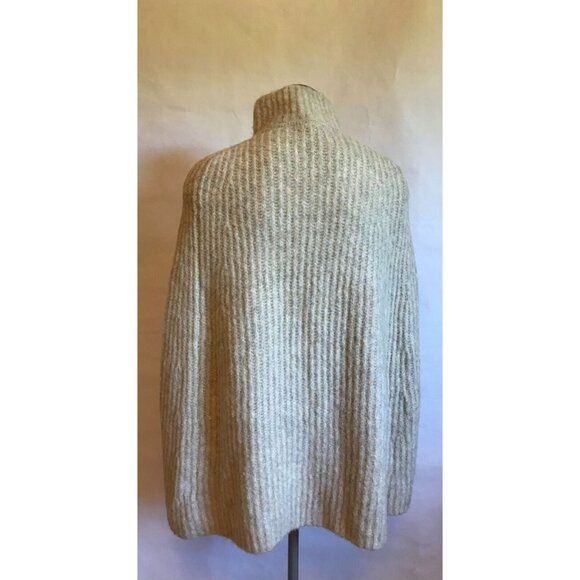J. Crew Light Gray Knit Sweater Cape Poncho W/ Button Detail, Size XXS/XS - Picture 4 of 8